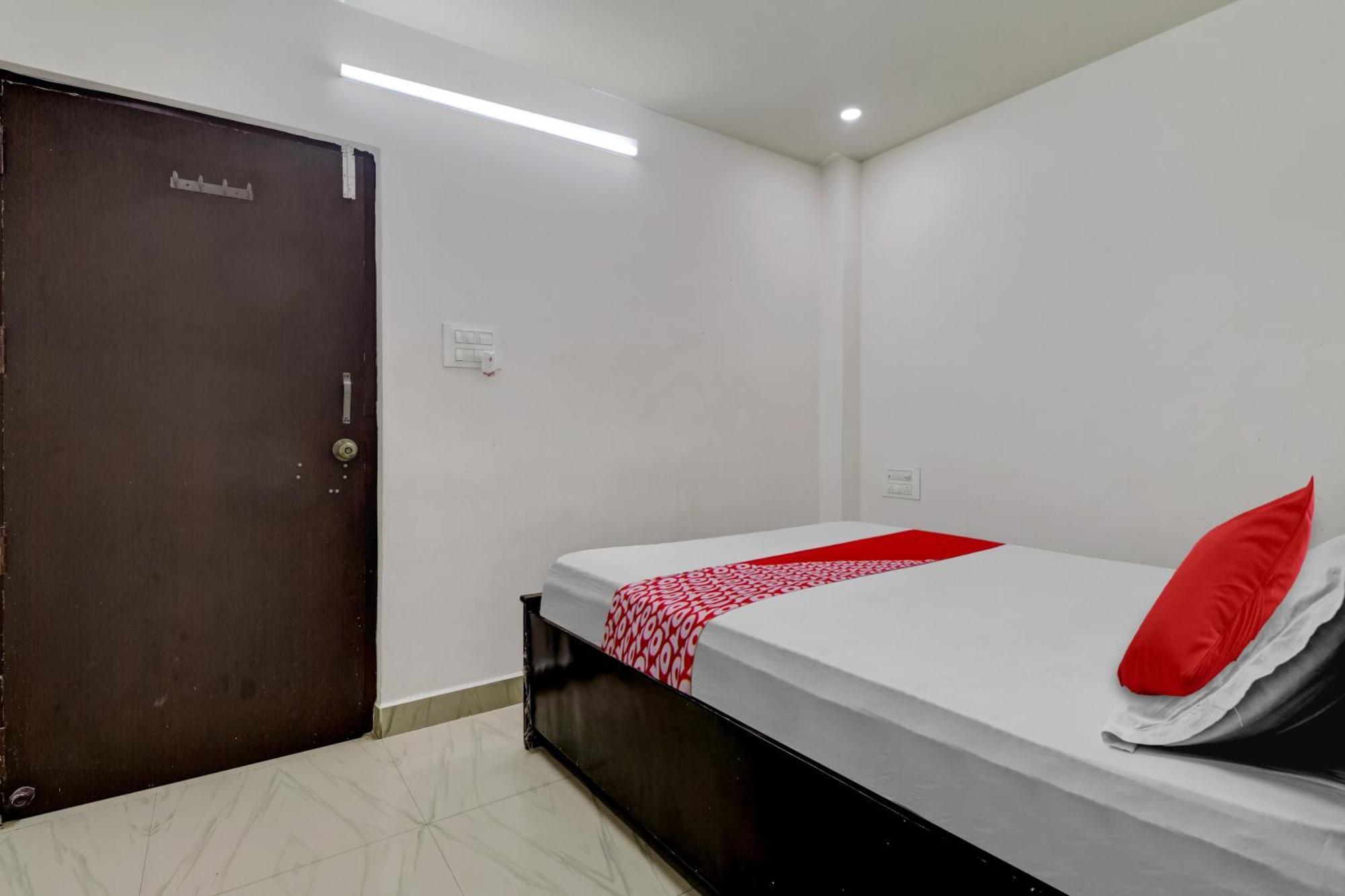Oyo Vnr Convention Hotel Guntur Luaran gambar
